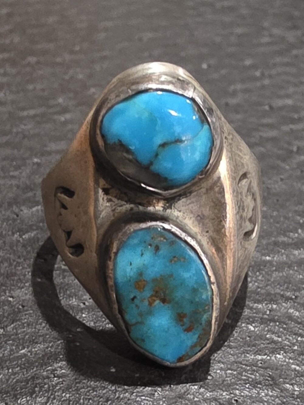 Vintage Blue Gem Turquoise Set In Sterling Silver. Size 8.5